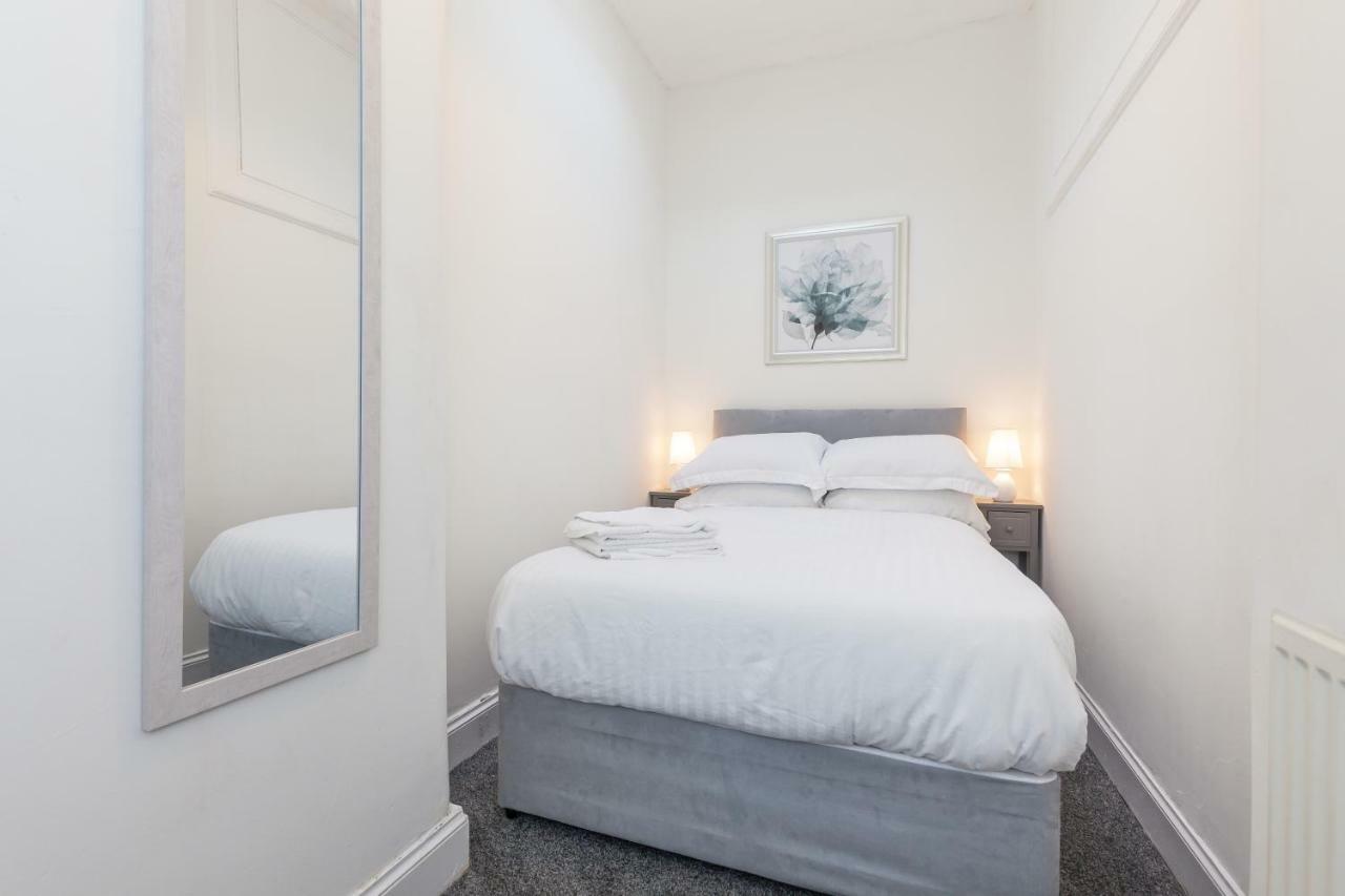 The Edinburgh City - Top Floor 2 Bedroom Apartment Bagian luar foto